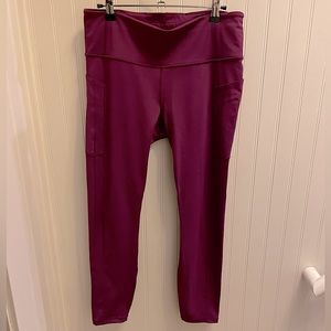 Athleta ultimate stash 7/8 tight